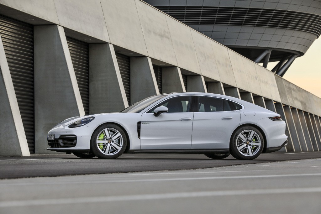 Porsche Panamera 4S E-Hybrid photo 5