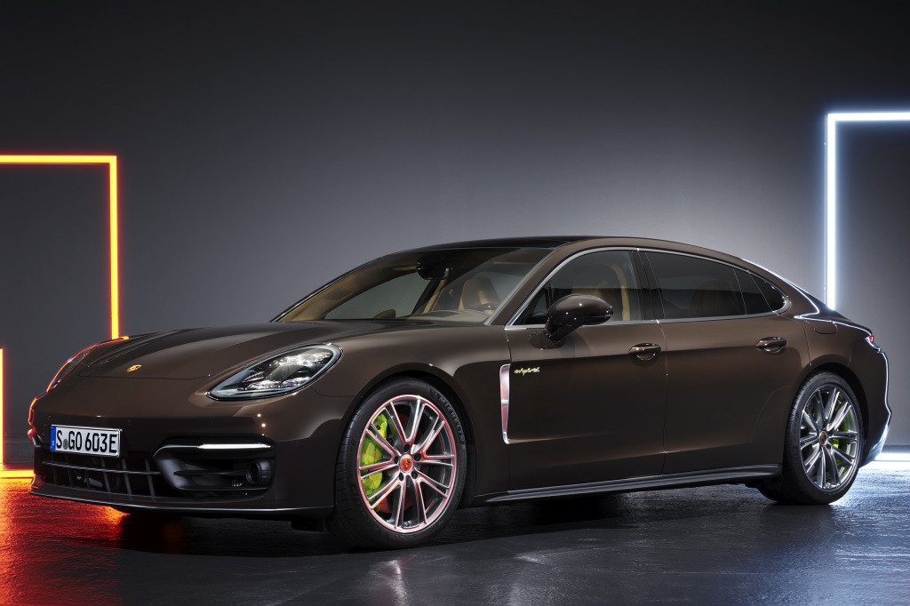 PORSCHE Panamera 4S E-Hybrid