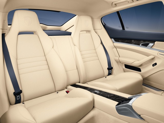 Porsche Panamera 4S foto 57