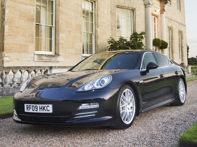Porsche Panamera 4S foto 14