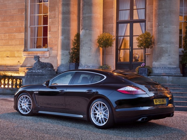 Porsche Panamera 4S foto 17