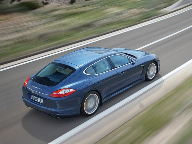 Porsche Panamera 4S foto 18