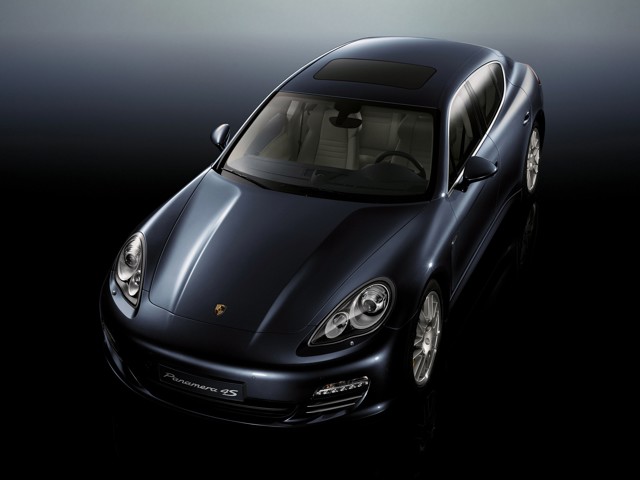 Porsche Panamera 4S foto 21