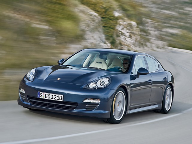 Porsche Panamera 4S foto 22