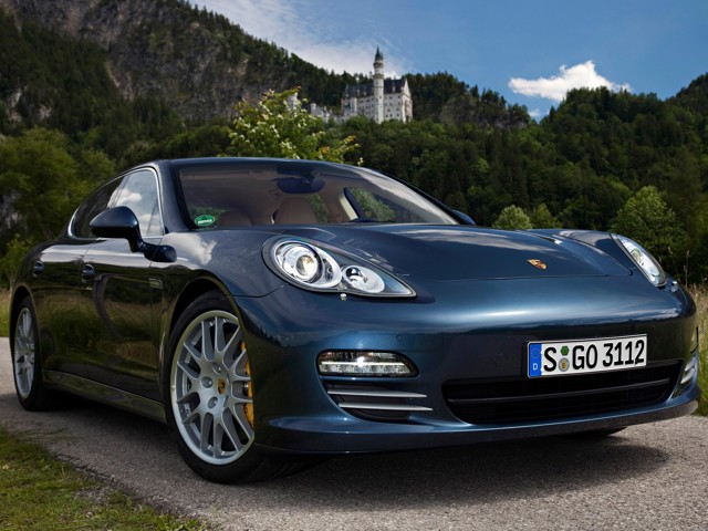 Porsche Panamera 4S foto 26