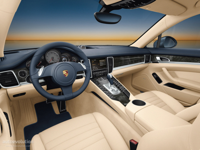 Porsche Panamera 4S foto 48