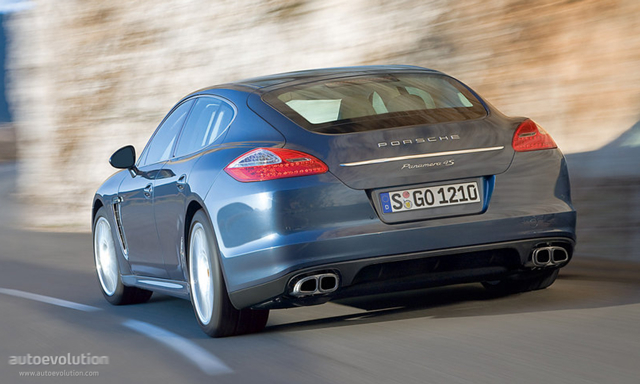 Porsche Panamera 4S foto 2