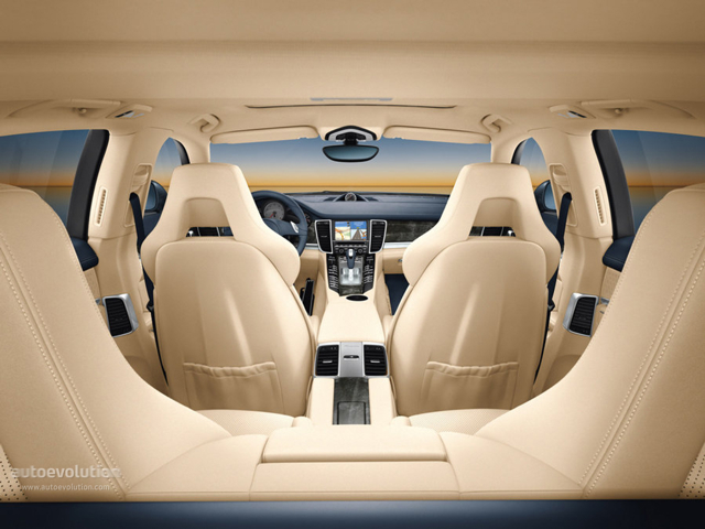 Porsche Panamera 4S foto 45