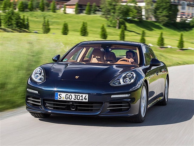 Porsche Panamera 4S foto 5