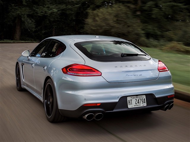 Porsche Panamera 4S foto 6