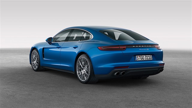 Porsche Panamera 4S photo 4