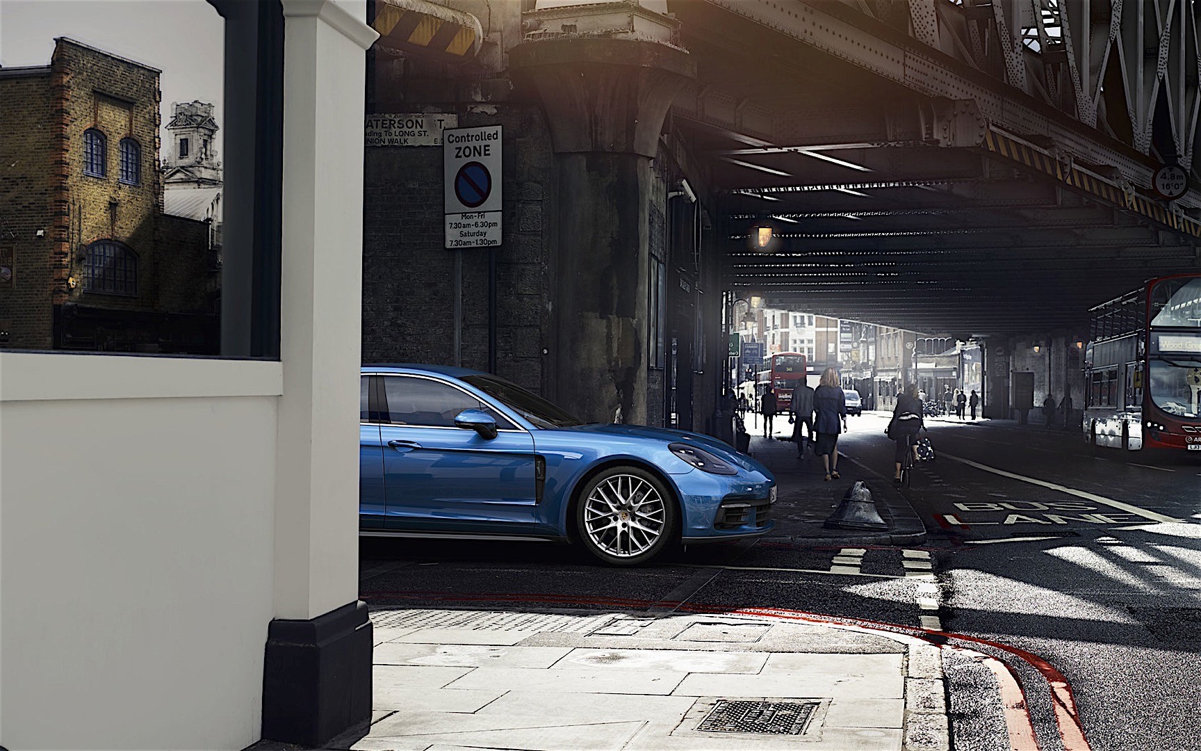 Porsche Panamera 4S photo 6