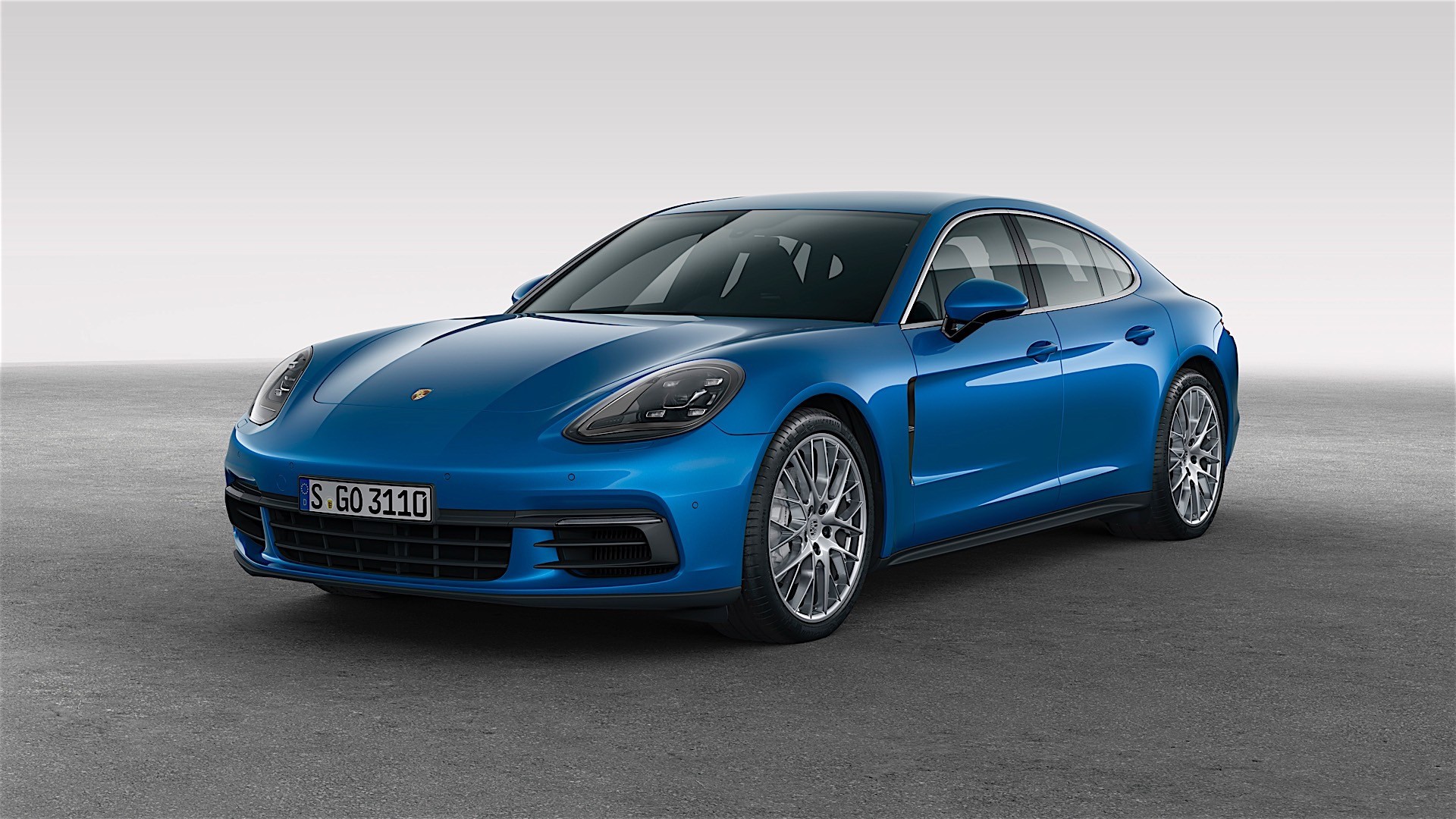 Porsche Panamera 4S photo 8