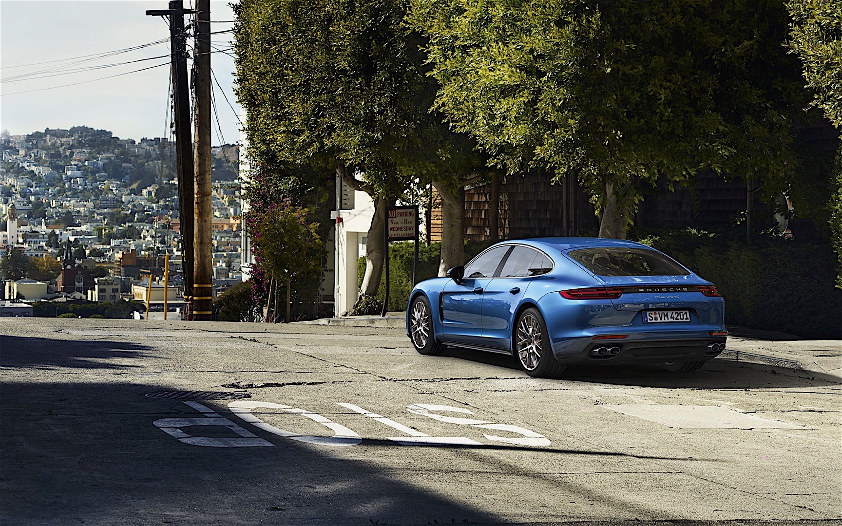 Porsche Panamera 4S photo 2