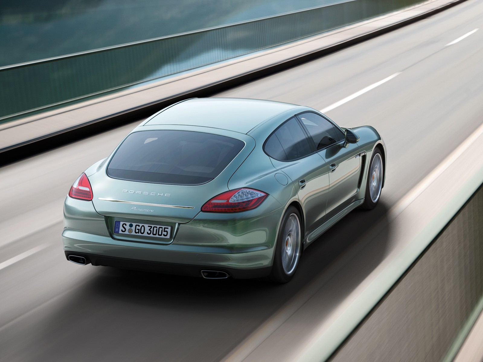 Porsche Panamera Diesel photo 10