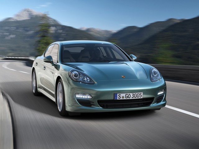 Porsche Panamera Diesel photo 11