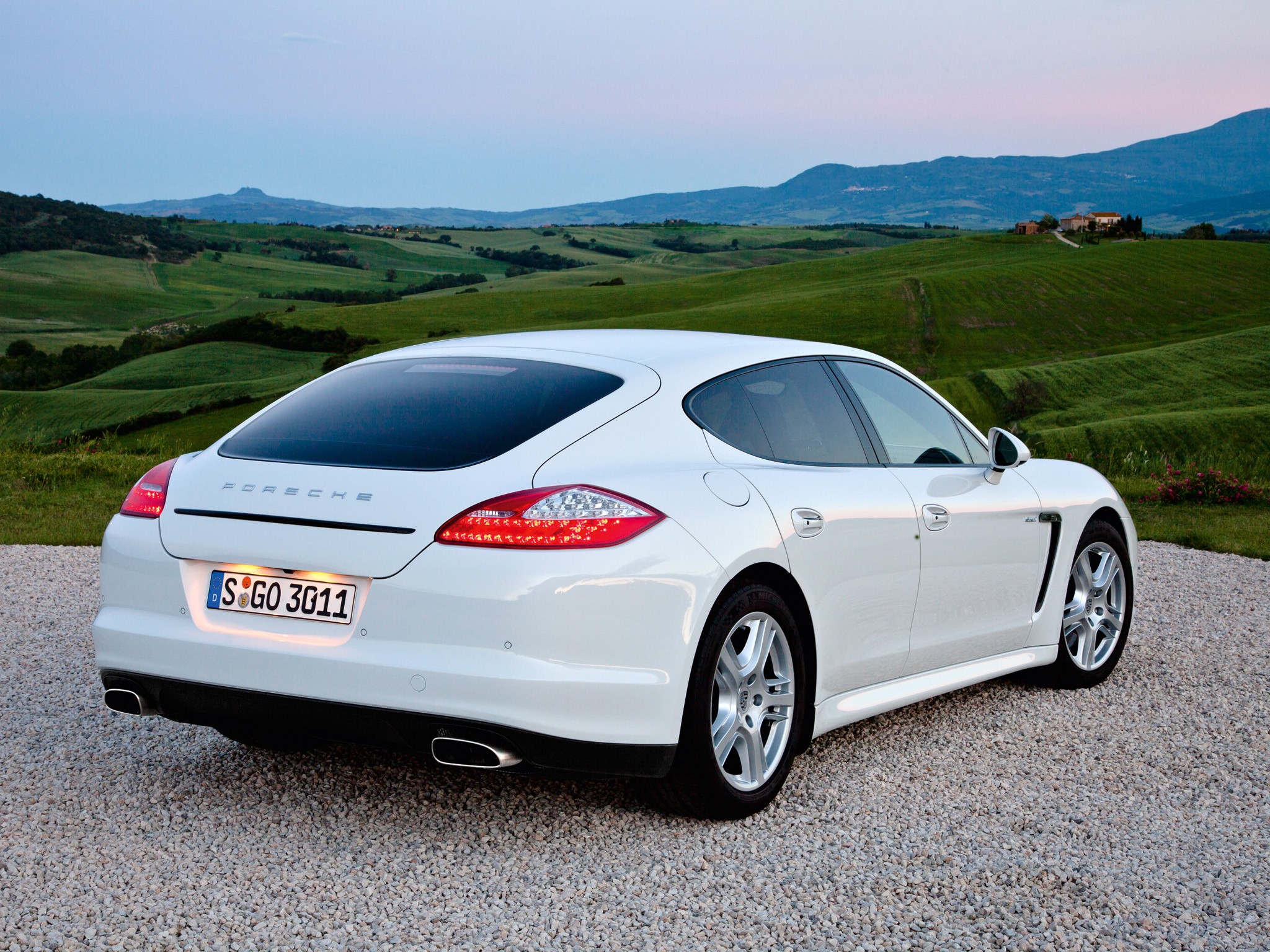 Porsche Panamera Diesel photo 22