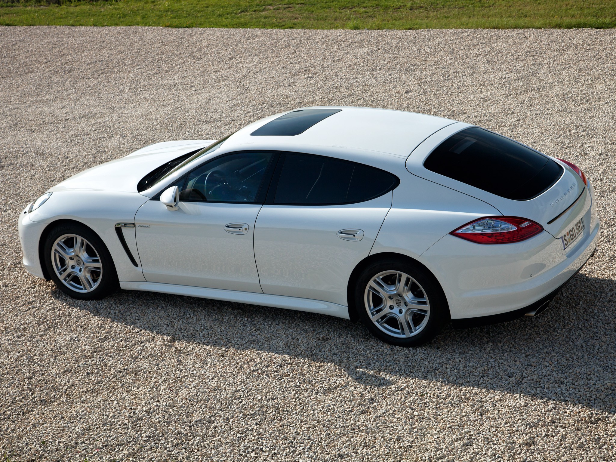 Porsche Panamera Diesel photo 23