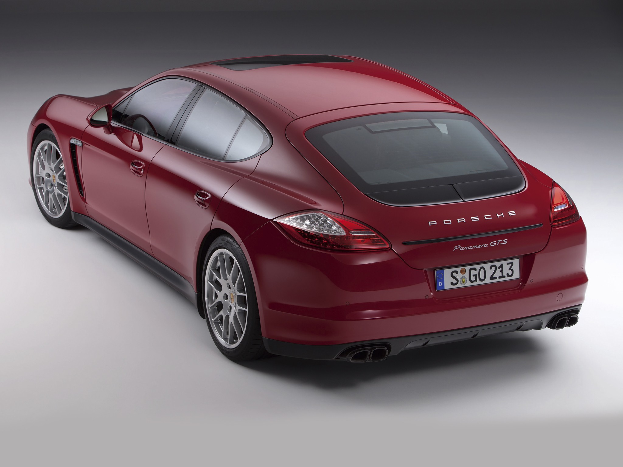 Porsche Panamera Gts photo 9