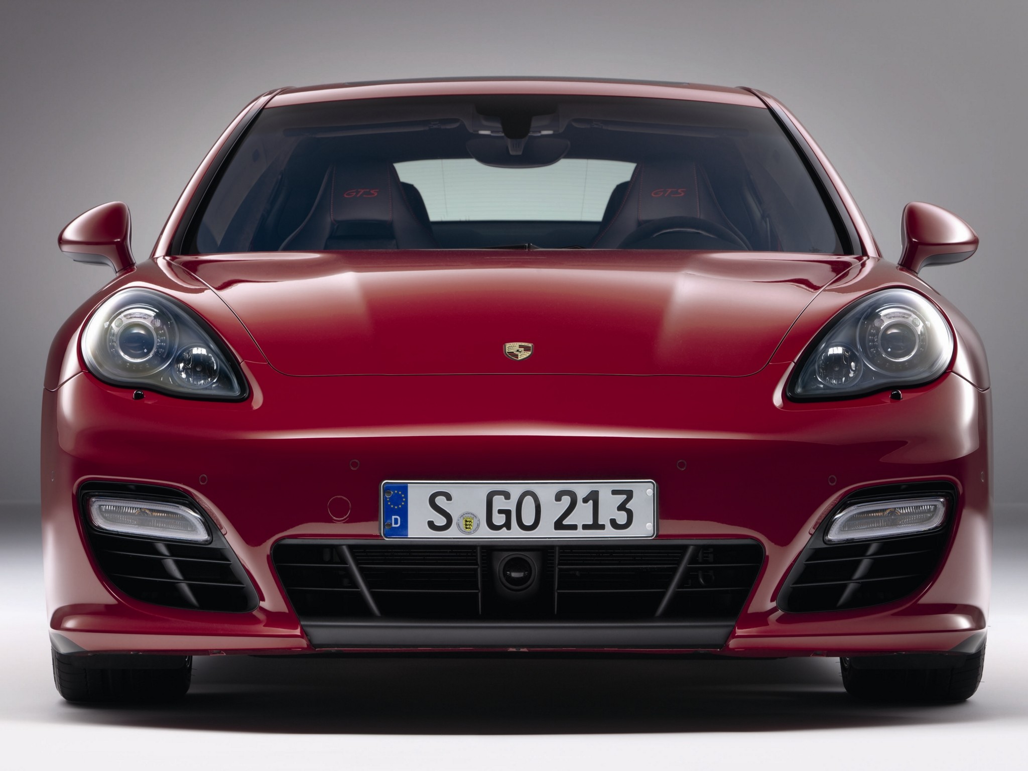 Porsche Panamera Gts photo 20