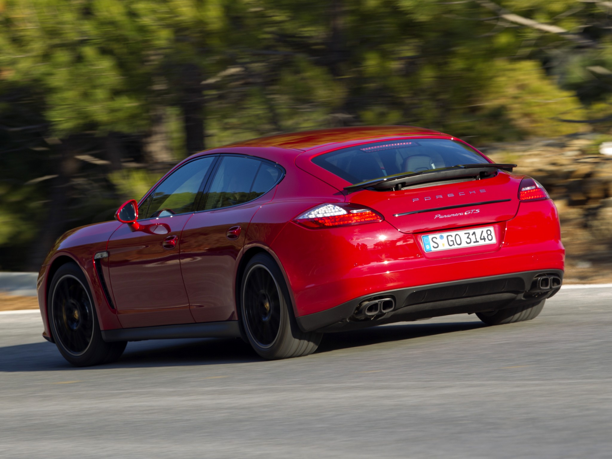 Porsche Panamera Gts photo 23