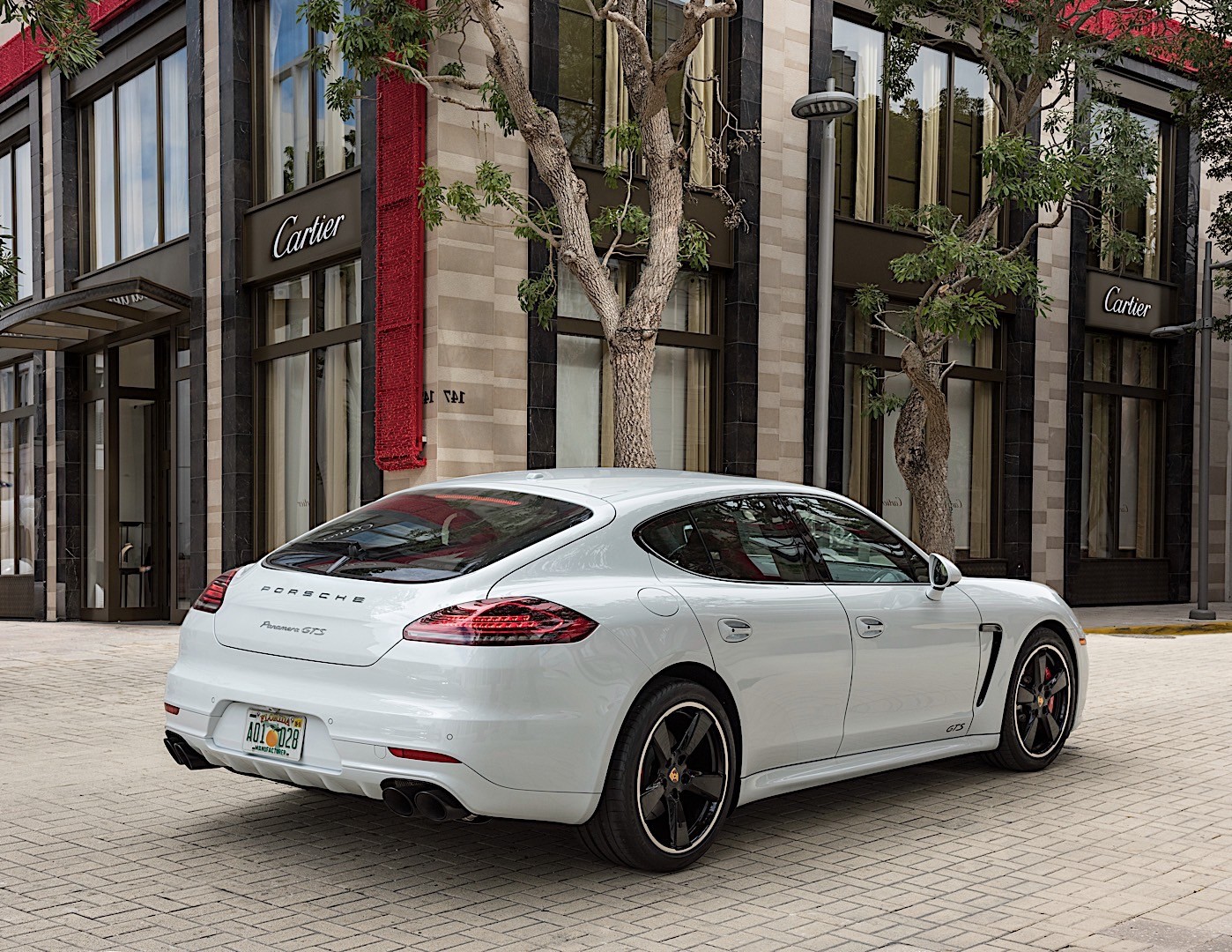 Porsche Panamera Gts photo 6