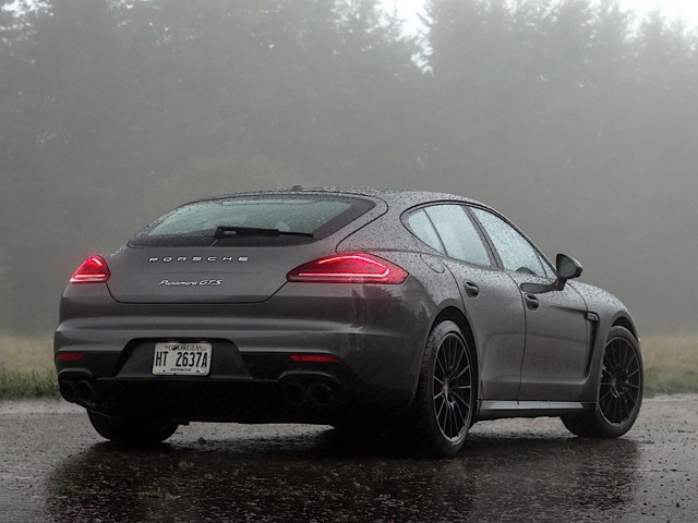 Porsche Panamera Gts photo 7
