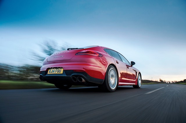 Porsche Panamera Gts photo 8