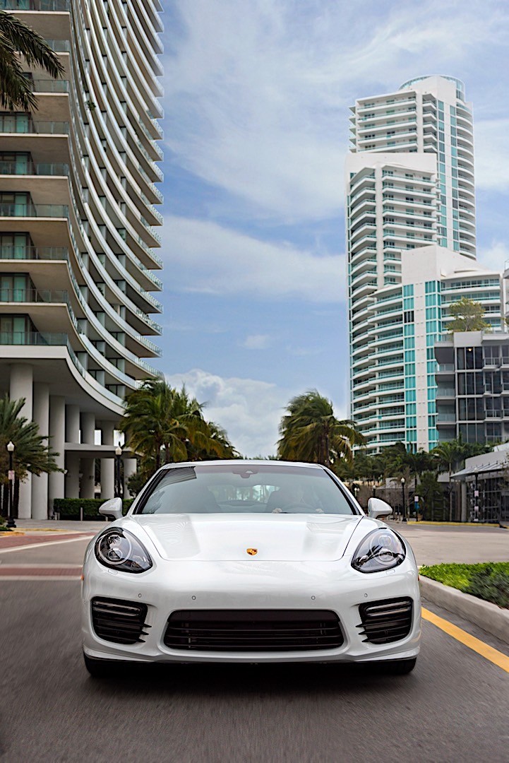 Porsche Panamera Gts photo 13