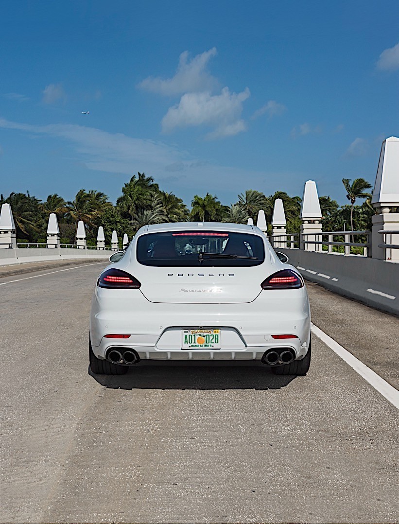 Porsche Panamera Gts photo 18