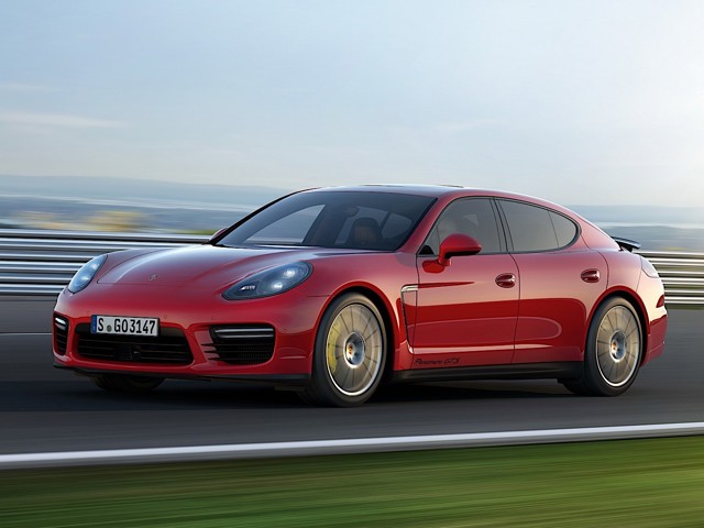 Porsche Panamera Gts photo 29