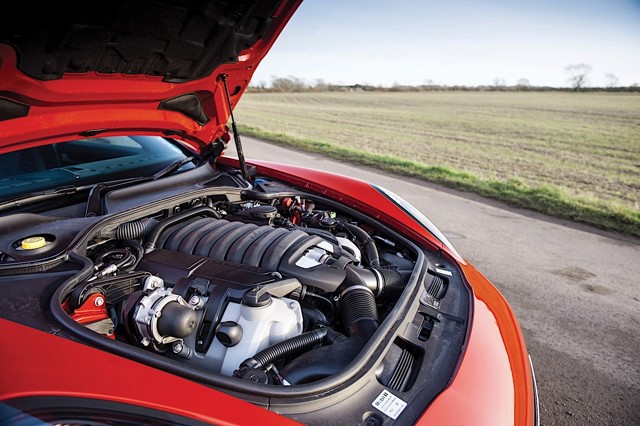 Porsche Panamera Gts photo 33