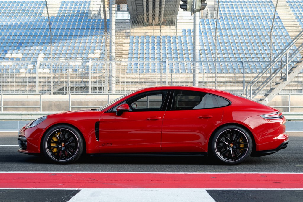 Porsche Panamera Gts photo 8