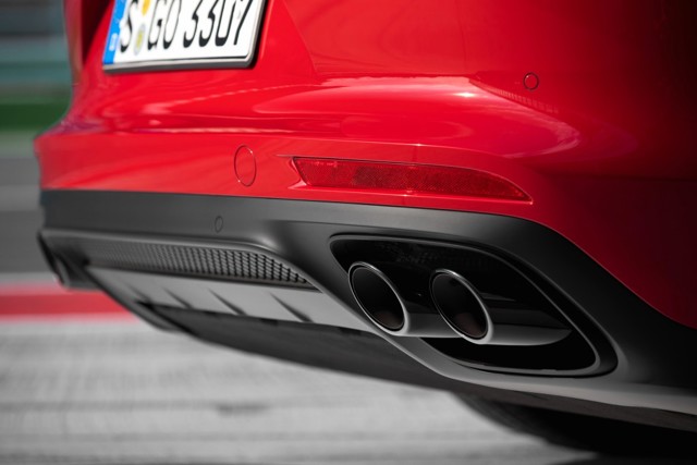 Porsche Panamera Gts photo 9