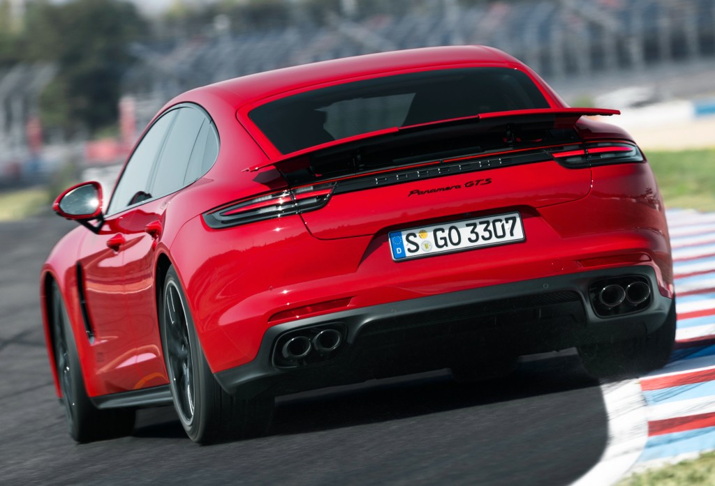Porsche Panamera Gts photo 10