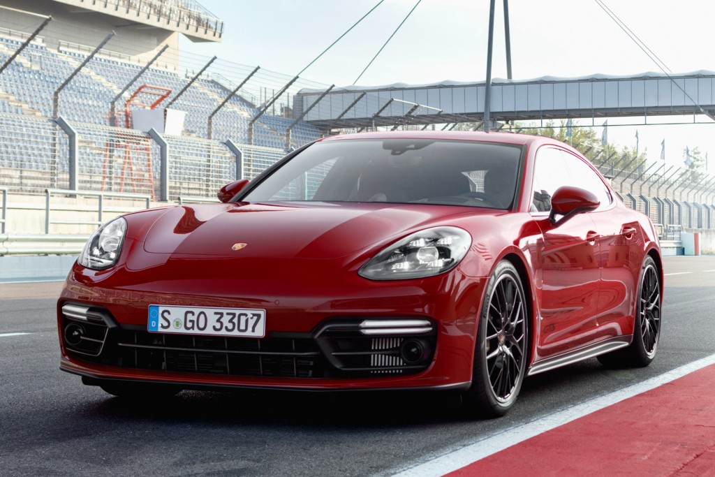Porsche Panamera Gts photo 12