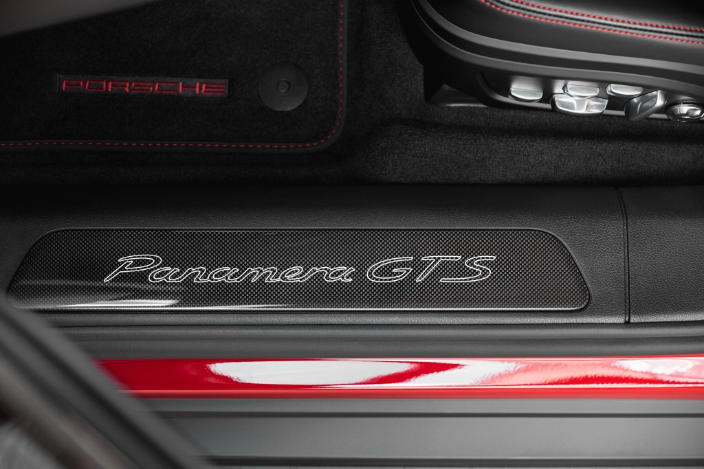 Porsche Panamera Gts photo 15