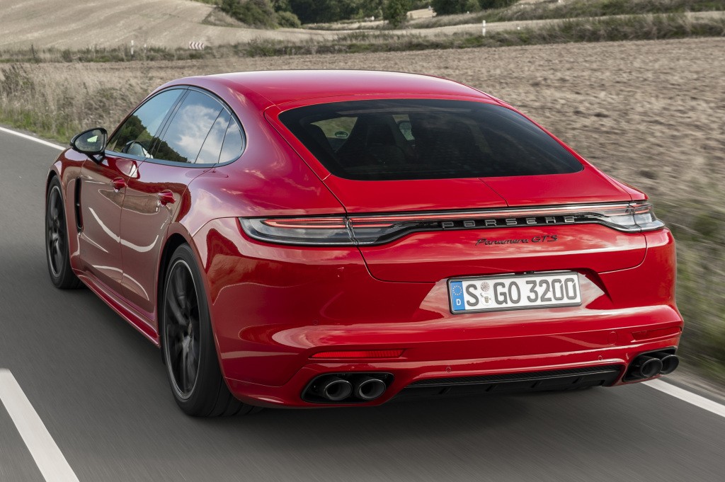 Porsche Panamera Gts photo 6