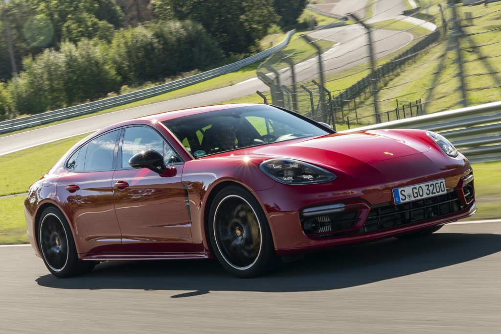 Porsche Panamera Gts photo 7
