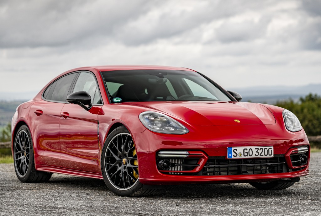 Porsche Panamera Gts photo 10