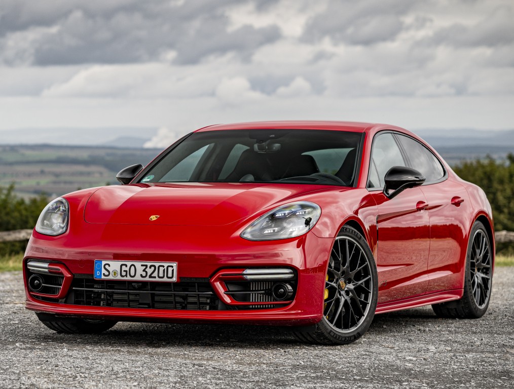 Porsche Panamera Gts photo 11