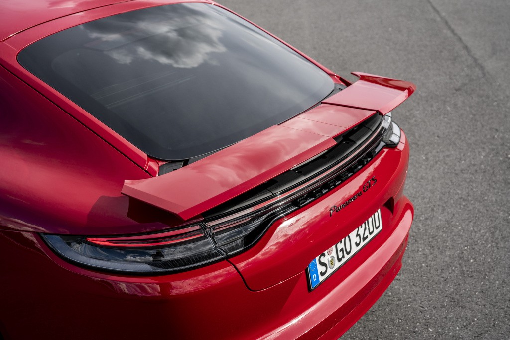 Porsche Panamera Gts photo 14