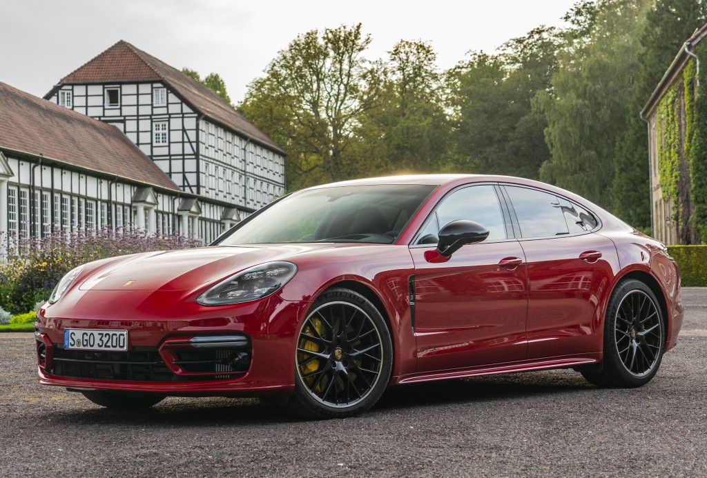 Porsche Panamera Gts photo 19