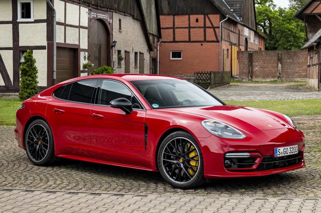 Porsche Panamera Gts photo 21