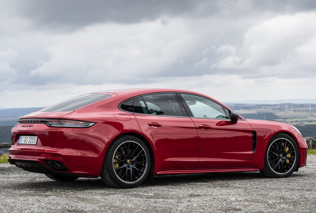 Porsche Panamera Gts photo 35