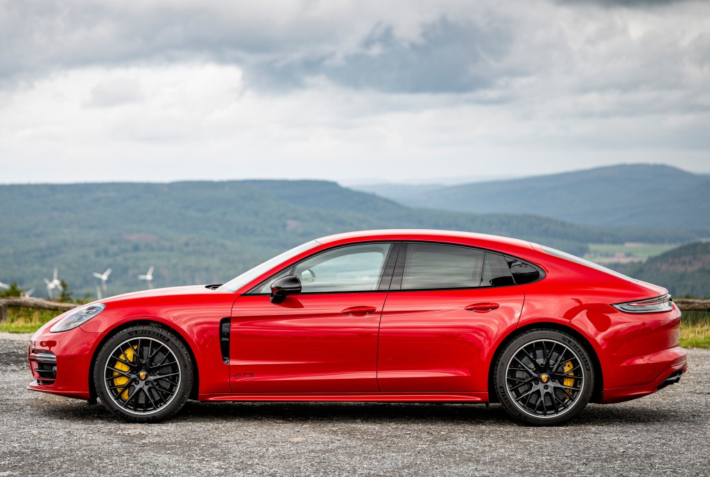 Porsche Panamera Gts photo 4