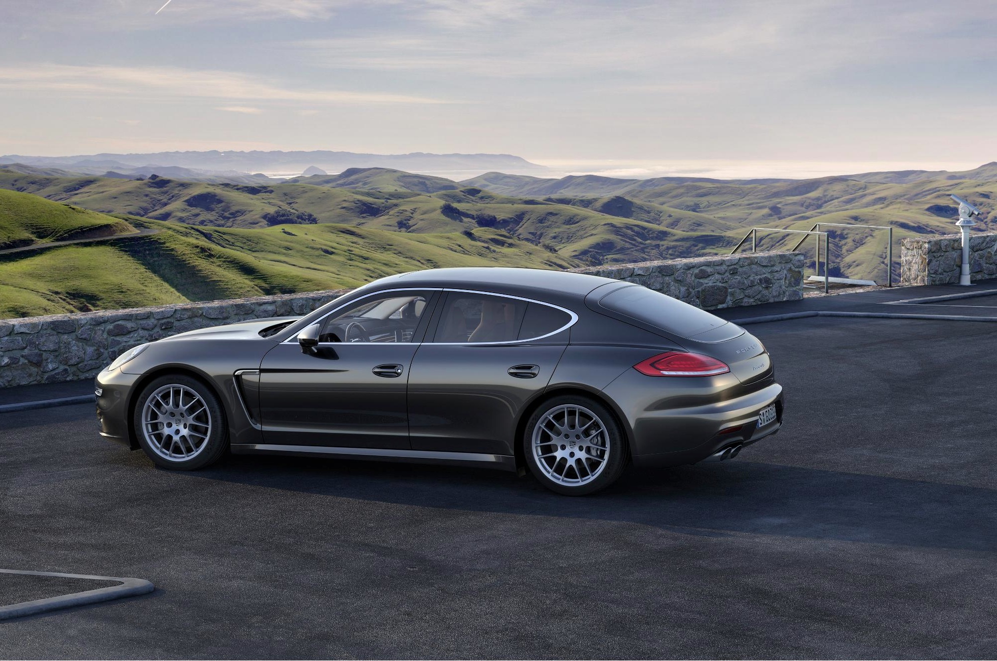 Porsche Panamera S E-Hybrid photo 2