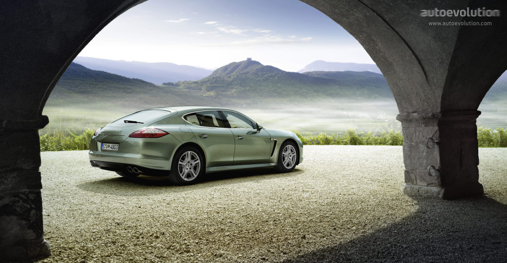 Porsche Panamera S Hybrid photo 8