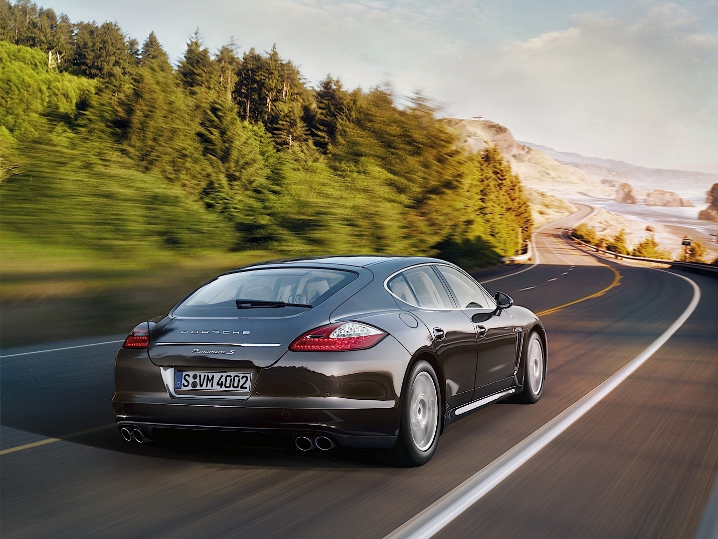 Porsche Panamera S photo 6