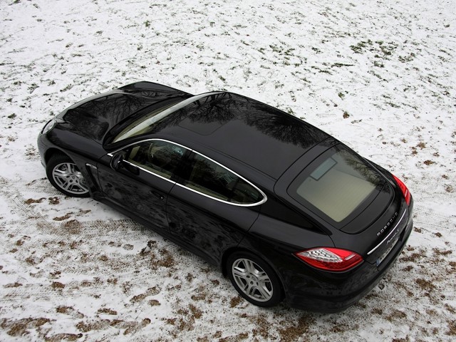Porsche Panamera S photo 8